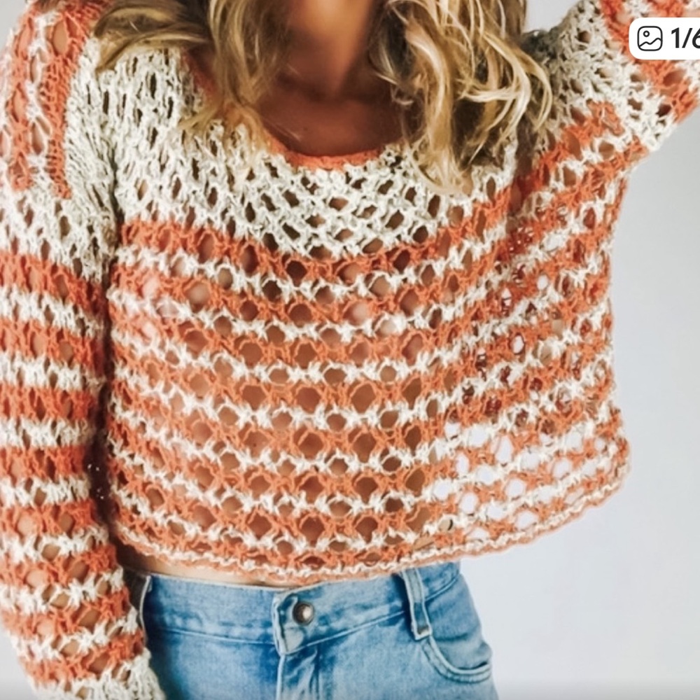 FREE PEOPLE CROP SWEATER